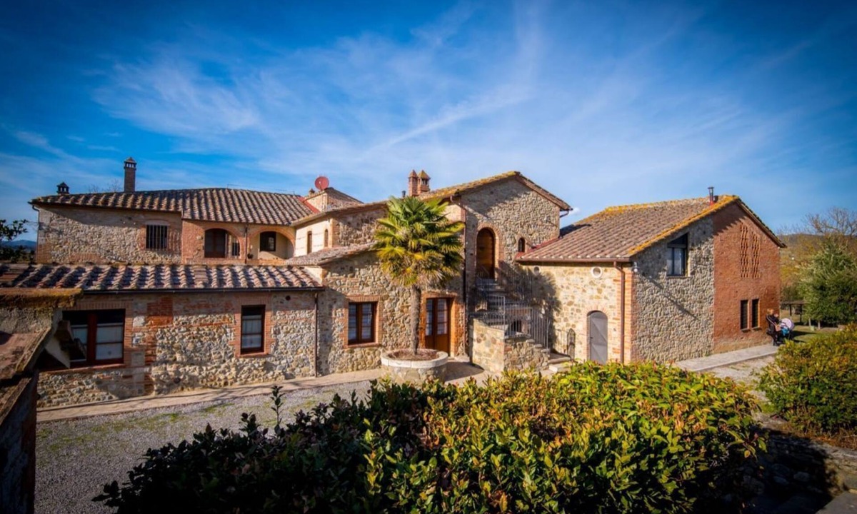Torre A Castello Apartment | GuestHost - Glicine-Chianti Stunning Studio W/Private Parking!