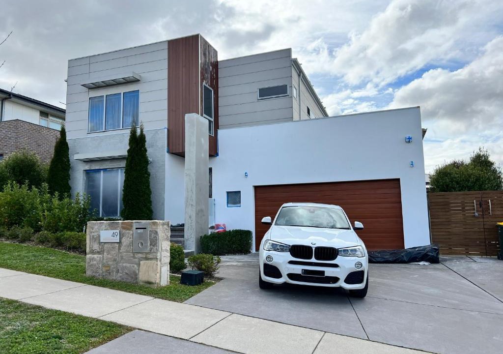 Casey House | Gungahlin Luxe 5 Bedroom 2 Storey Home with Views Canberra