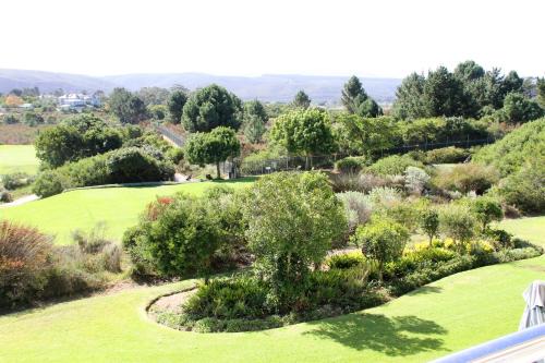 Plettenberg Bay Apartment | H5 Goose Valley Golf Estate
