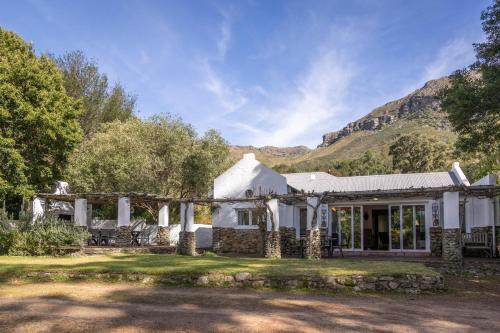 Paarl Cabin | HEIDI'S ALM Retreat and Cottage