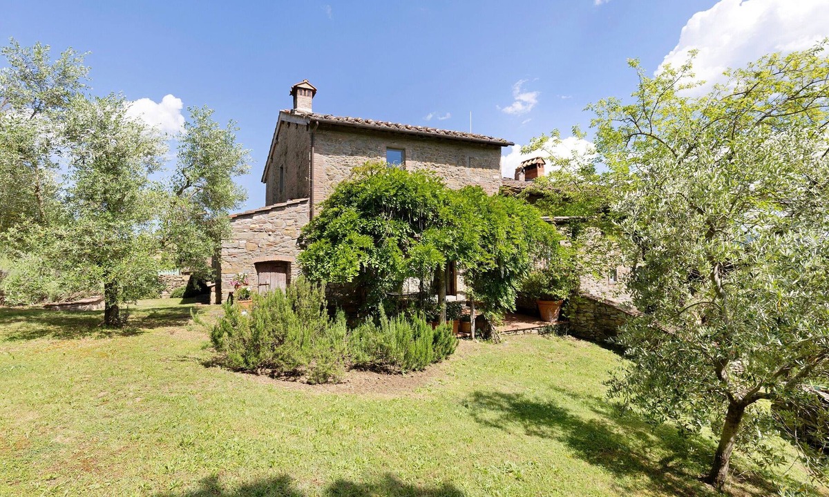 Barberino di Mugello House | Holiday Home 'Antico Casale Del Pozzo' with Private Terrace, Wi-Fi and Air Conditioning