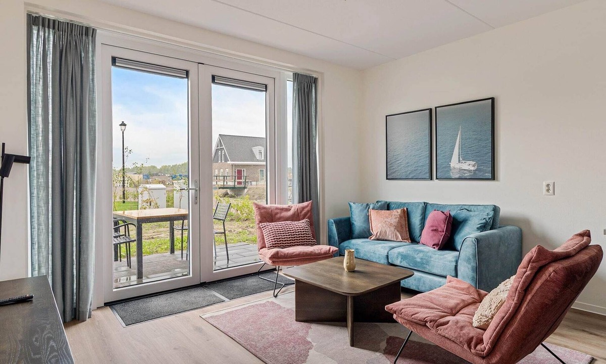 Opperdoes House | Holiday Home in Medemblik with Private Jetty