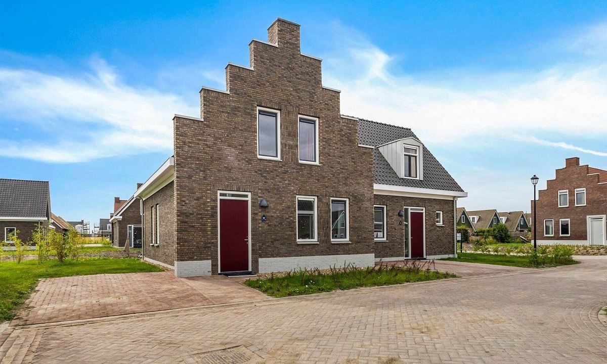 Opperdoes House | Holiday Home in Medemblik by IJsselmeer