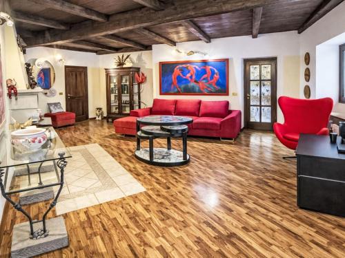 Starda House | Holiday Home La Casa di Fiore by Interhome