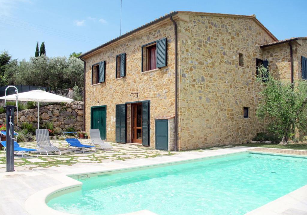 Castel San Gimignano House | Holiday Home Rustico Cavernoso by Interhome