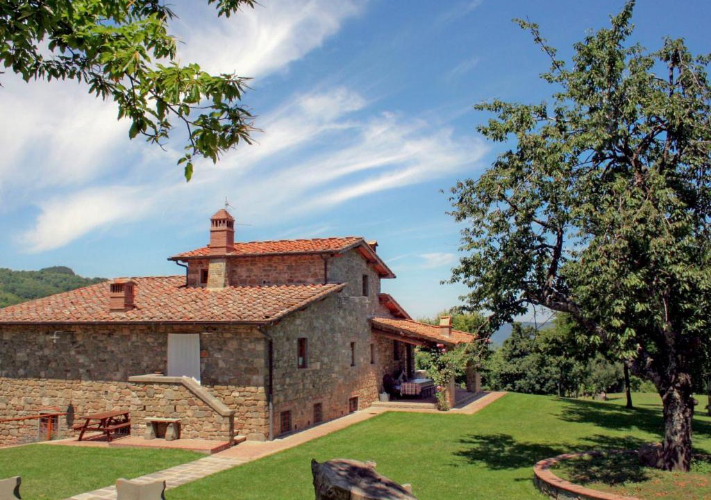 Torsoli House | Holiday Home Torsoli by Interhome