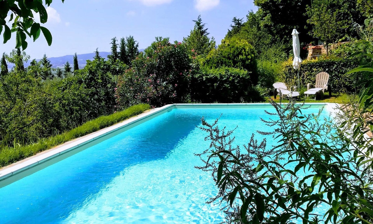 Orciano Pisano Villa | Holidays in an 18th century Tuscan villa with swimming pool
