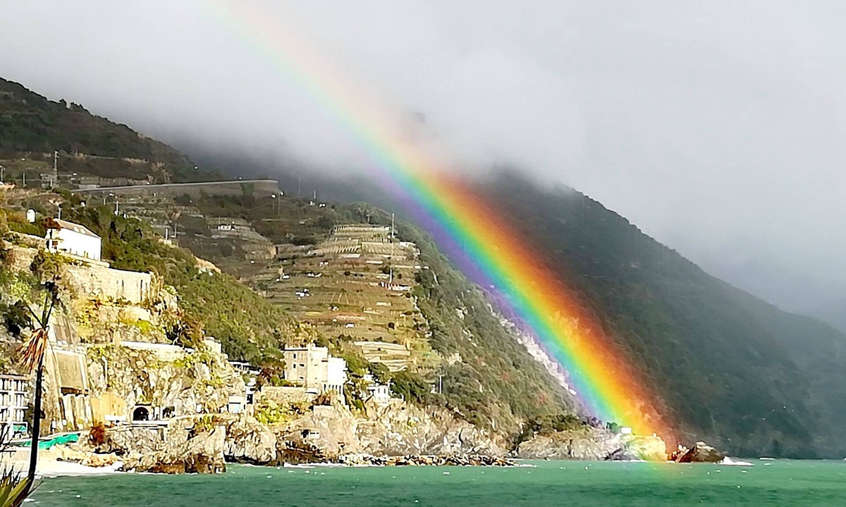 Cinque Terre House | Home by the sea (Rainbow Home), via 4 novembre 15, first floor.