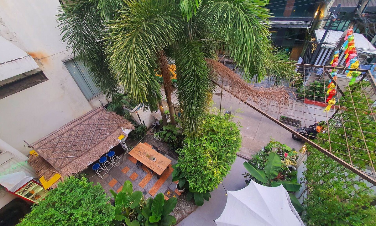 Bangkok Central Business District Hostel | Home16 Hostel 16
