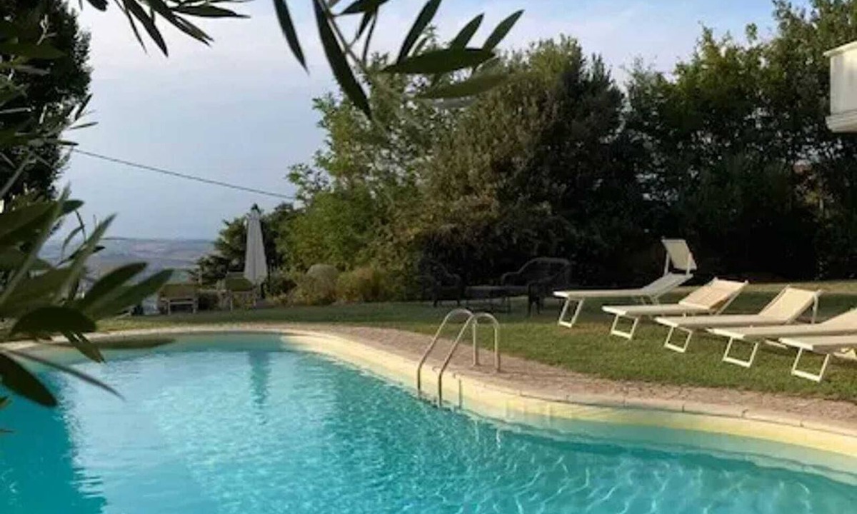 Montelabbate Villa | Homerez - Ground floor villa in Montelabbate
