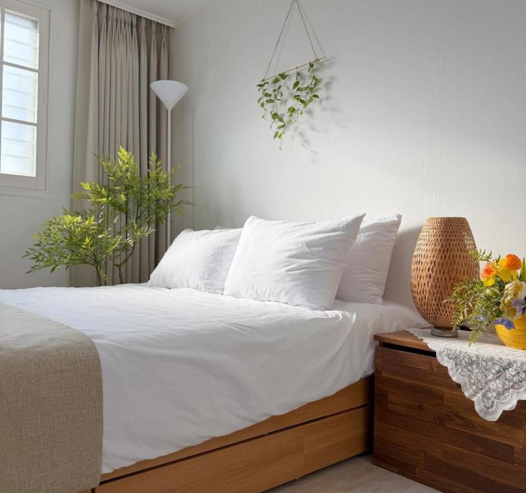 Cheongdam Apartment | HOSTAY Cheongdam 2BR Gangnam 5 OliveYoung