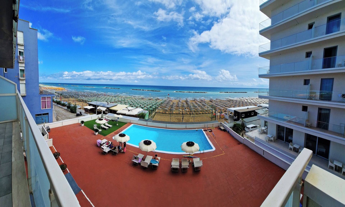 Pesaro Hotel | Hotel Embassy Pesaro