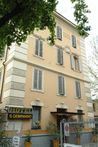 Buon Pastore-Sant'Agnese-San Damaso Hotel | Hotel San Geminiano