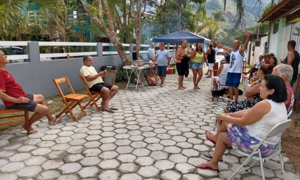 Mambucaba House | House almost on the sand of the beach for New Year's Eve and season