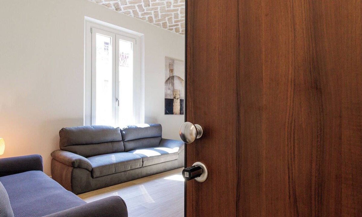 Old Town Apartment | House Chiara| WiFi Parking Station downtown Modena