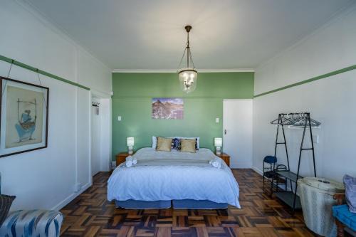 Muizenberg House | House Zandvlei - Muizenberg Holiday Haven