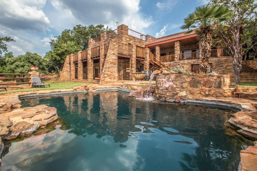 Hekpoort House | Idwala Le Ingwe Lodge
