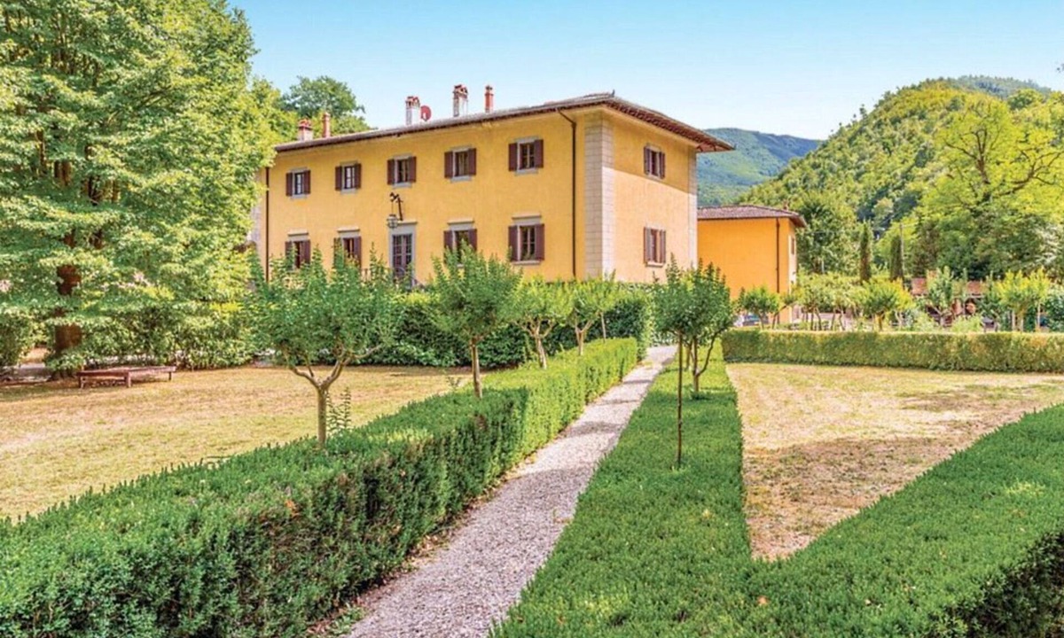Borgo San Lorenzo House | Il Poggio by Interhome