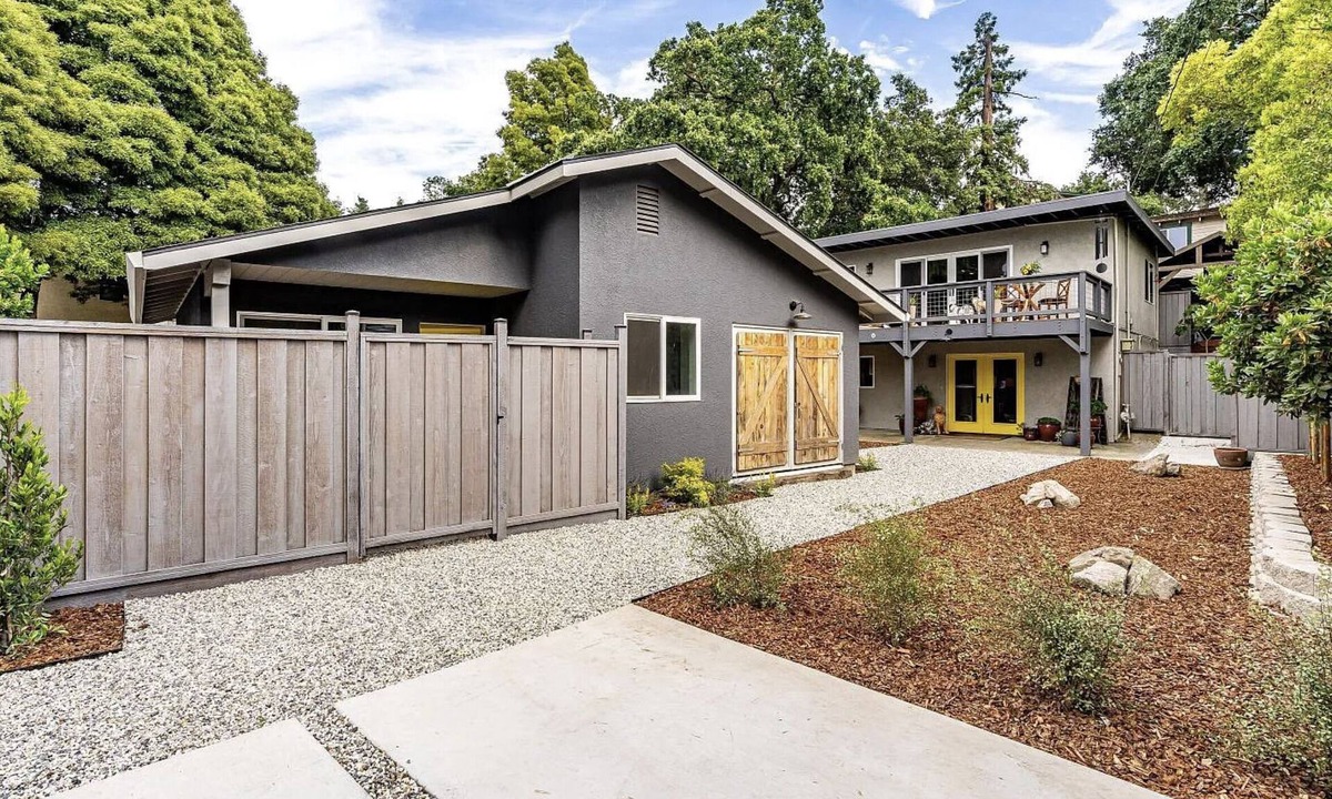 Alta Heights Cottage | Immaculate Napa Oxbow GuestHouse
