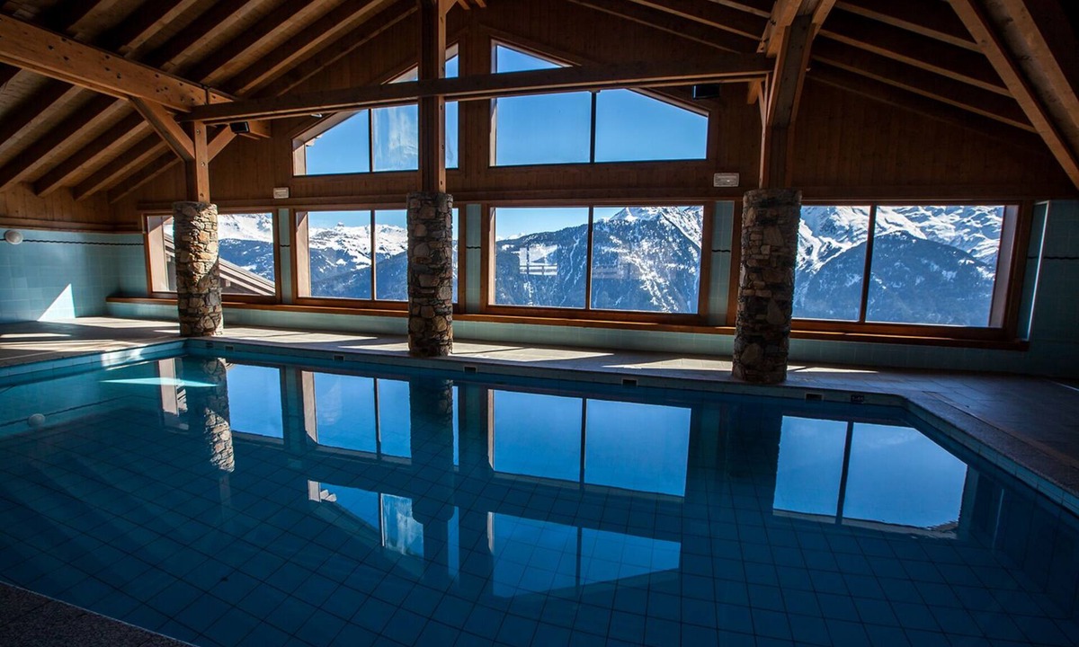 Bisanne 1500 Apartment | In a luxury MGM chalet with heated pool close to the gondola and slopes