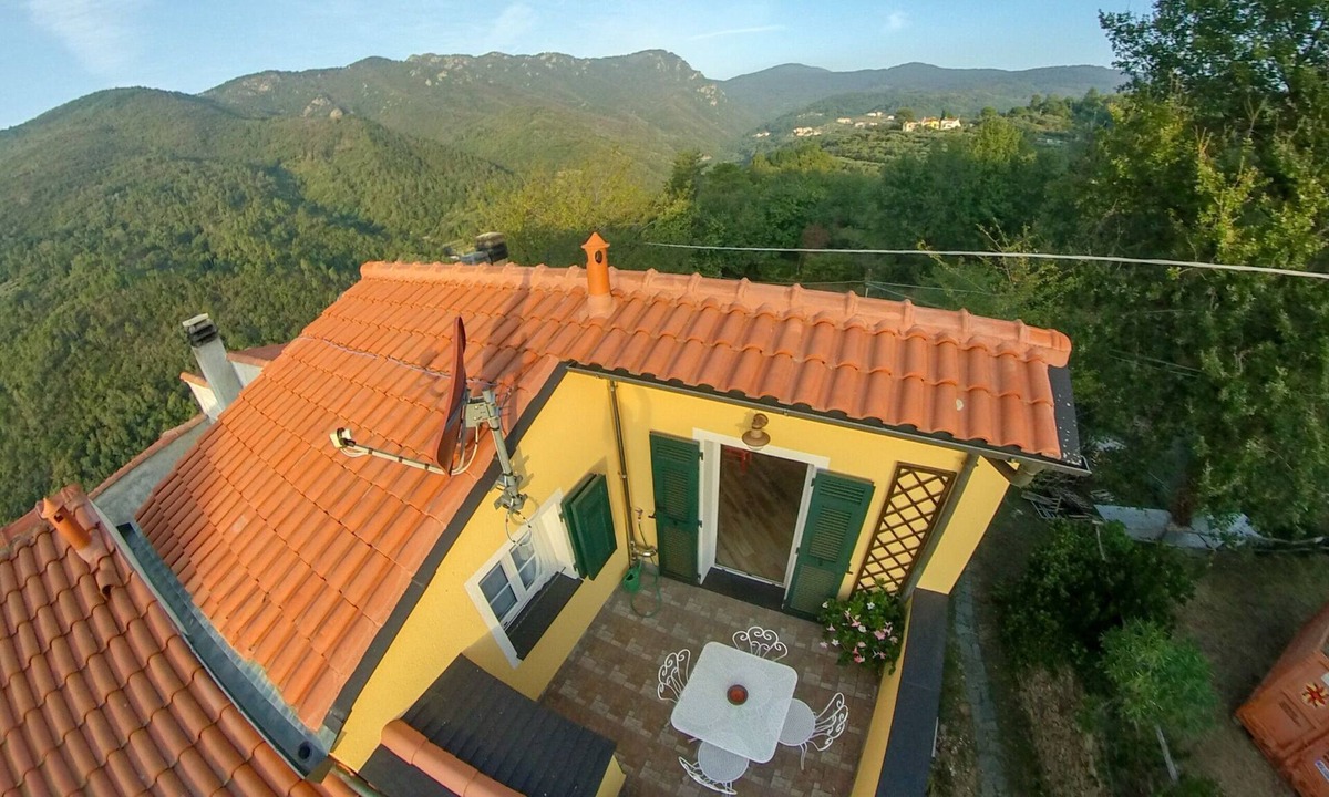 Rialto House | In the Final Hills, ideal for bikers and climbers. Paradise 20 min. from the sea.