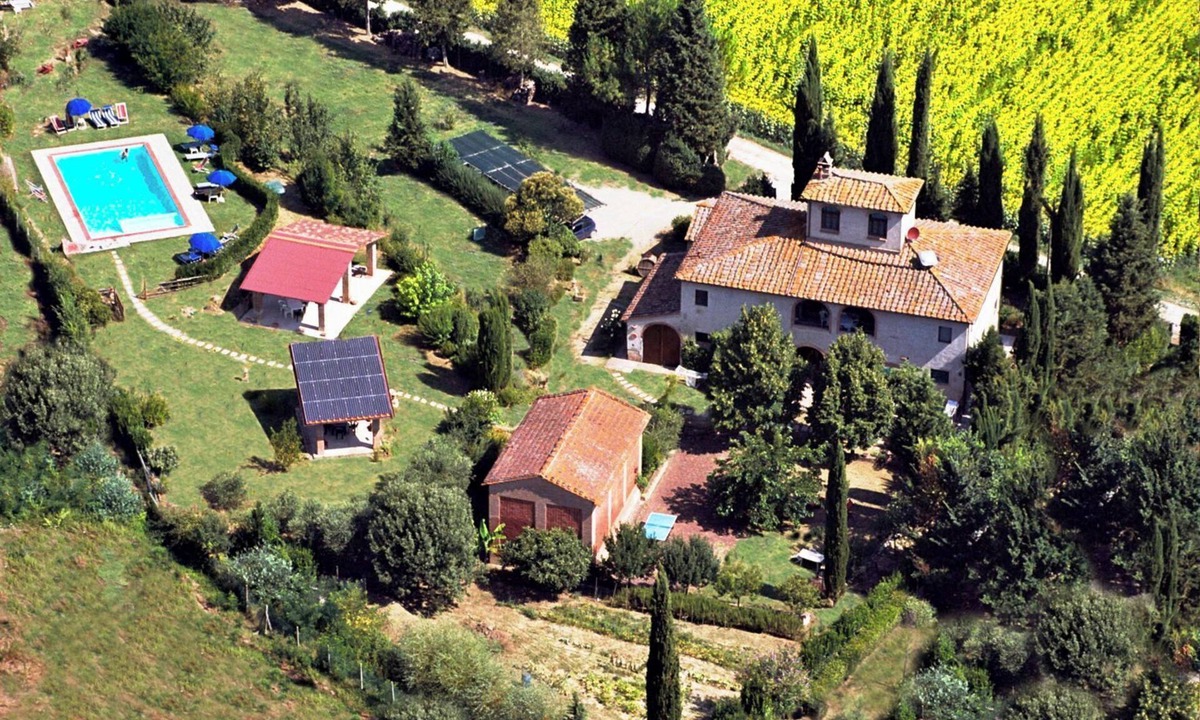 Toiano House | In the Tuscan country side a place for relaxation