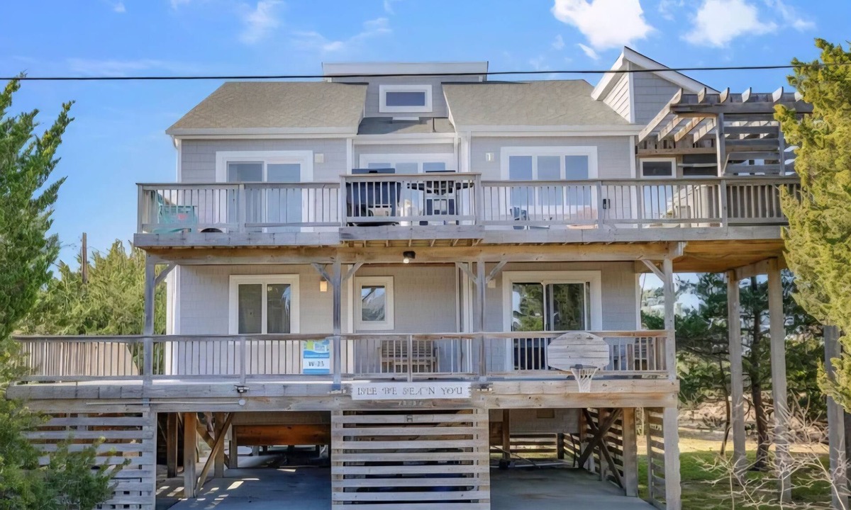 Salvo House | Isle Be Sea'n You