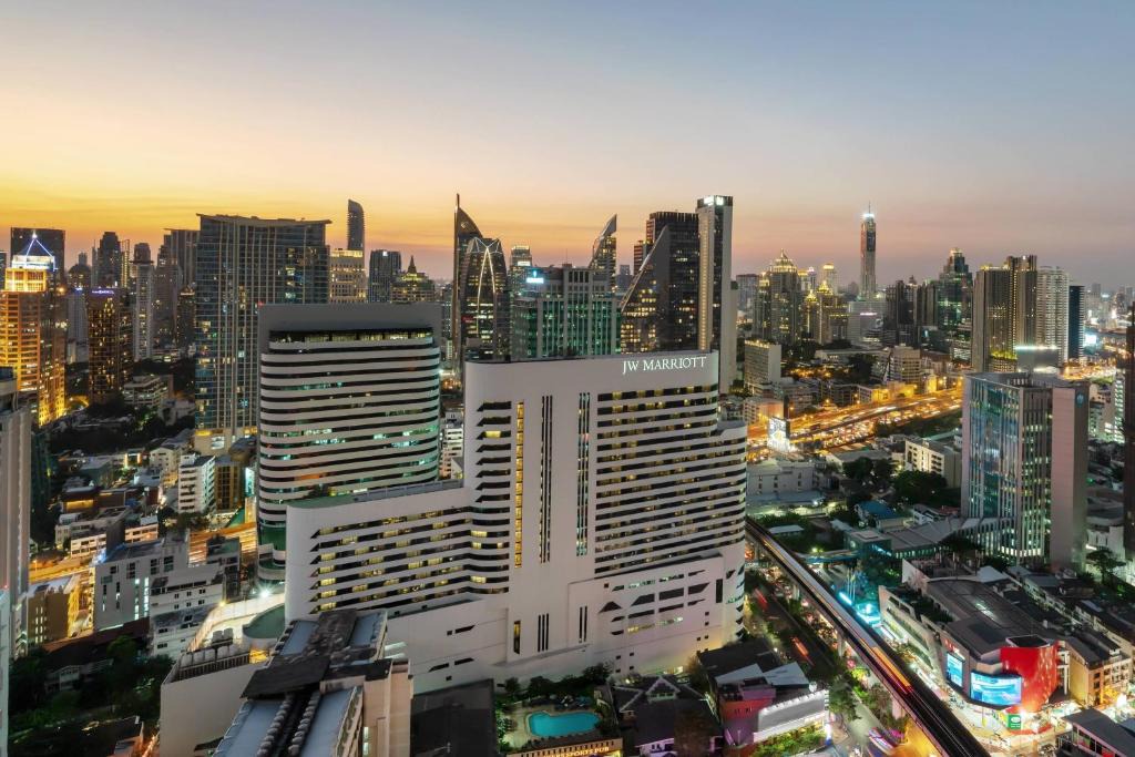 Ploenchit Hotel | JW Marriott Hotel Bangkok