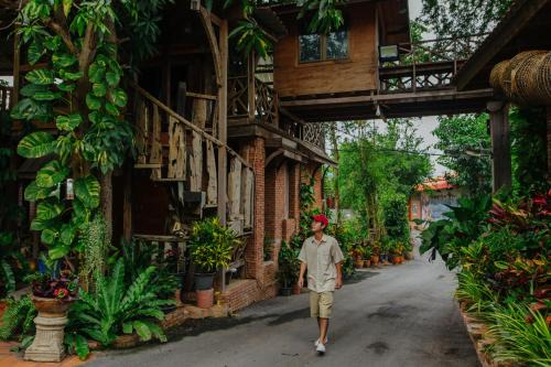 Samphao Lom Resort | Klong Suan Plue Resort