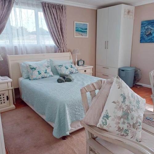 Van Dyks Bay Apartment | Knight & Sunshine Luxury Flatlet