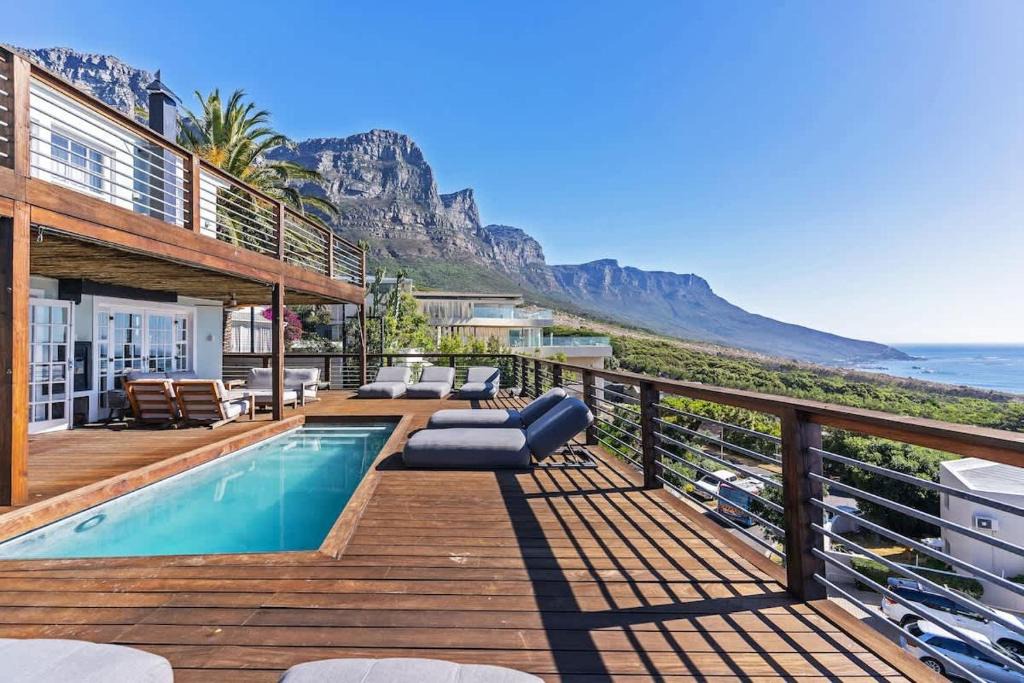 Camps Bay House | La Baia Camps Bay - Ultra Luxury Pool Hot tub