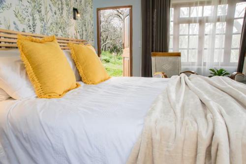 Rustenburg Ski Chalet | La Cottage on De Waterkloof Farm