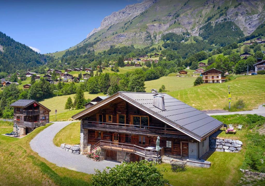 La Giettaz Apartment | La Ferme de la Caillère - OVO Network