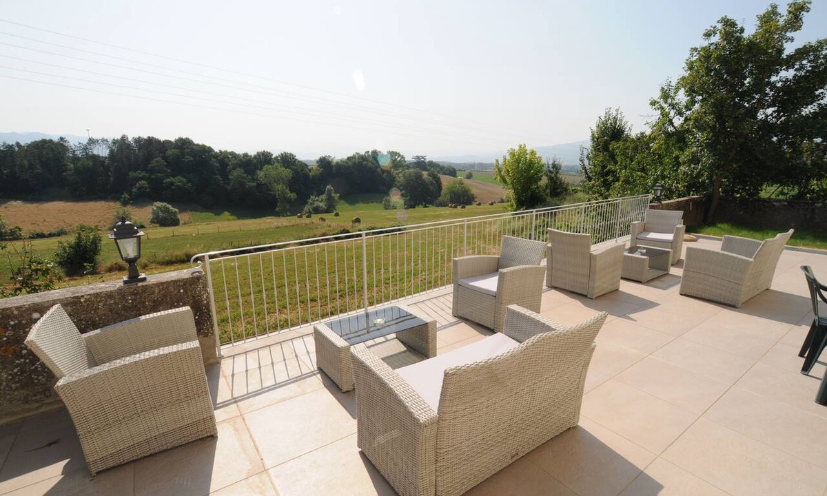 Scarperia House | La Locanda di Adele - Il Giardinetto B&B