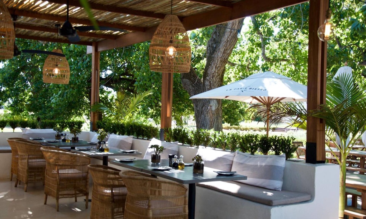 Cape Winelands Hotel | La Paris Estate