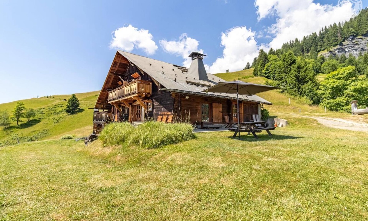 Saint-Nicolas-la-Chapelle House | LA REINE DES ARAVIS - SAINT NICOLAS LA CHAPELLE