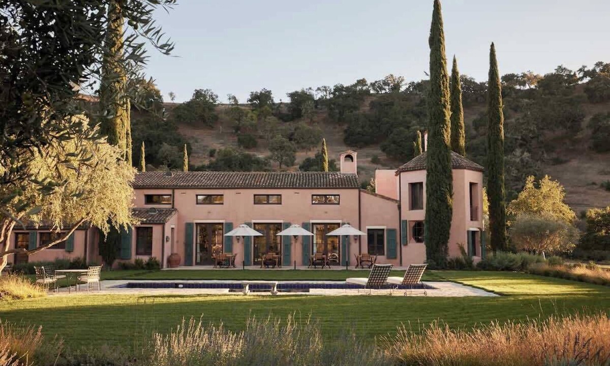 Santa Barbara Villa | La Tarantella Tuscan Villa w/Pool!