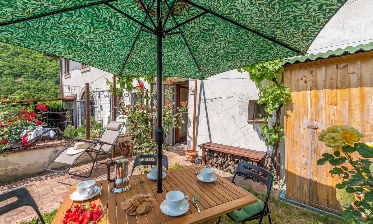 Vaglia House | La Via degli Dei Base Trekking Home with Garden, Vaglia, Italy