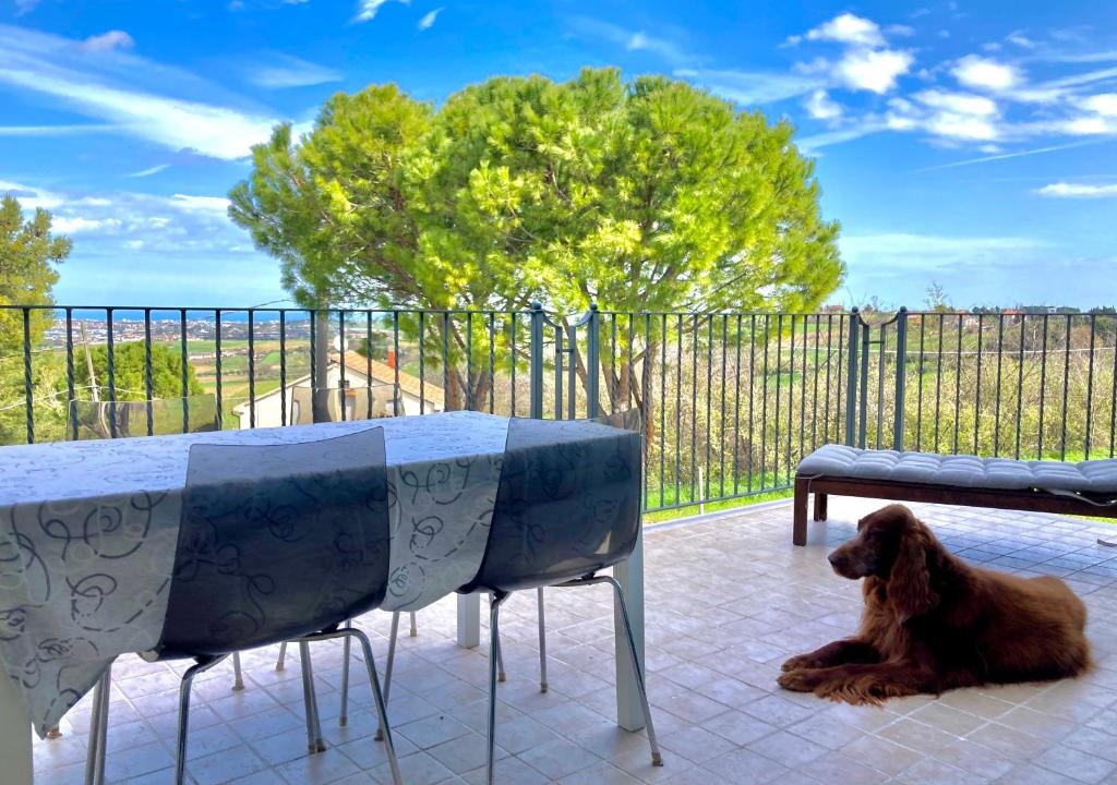 Patrignano Apartment | La vista sul mare