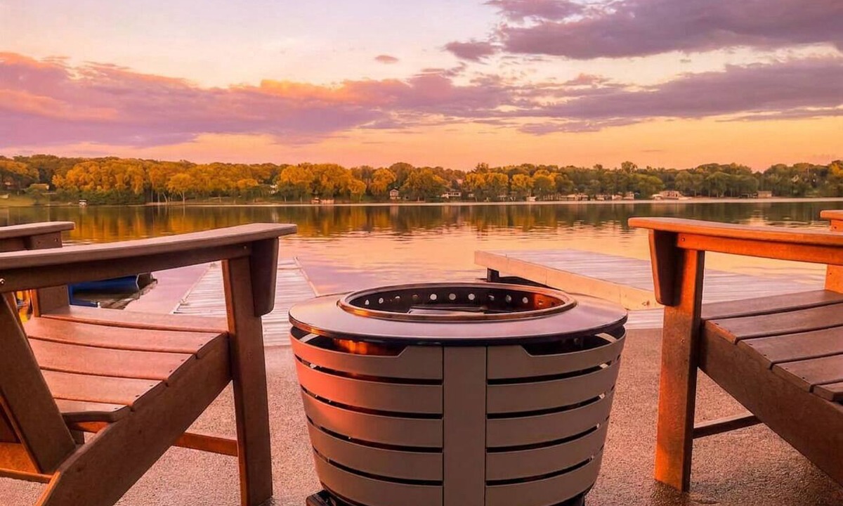 Decatur Cottage | Lake Front Retreat | Kayak | Paddleboard | Fishing