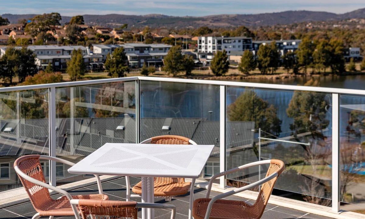 Greenway Apartment | Lake & Mountain Escape Greenway