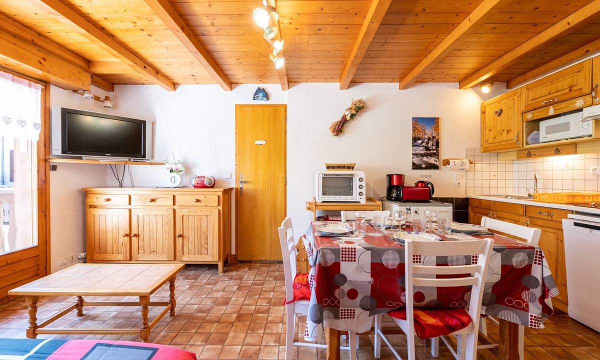Crest-Voland Apartment | Le Névé - Two Bedroom Apartment, Sleeps 6