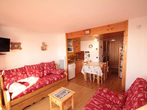 Les Saisies Apartment | Les Saisies - Studio cabine plein sud pour 4, animaux tolérés - FR-1-293-164