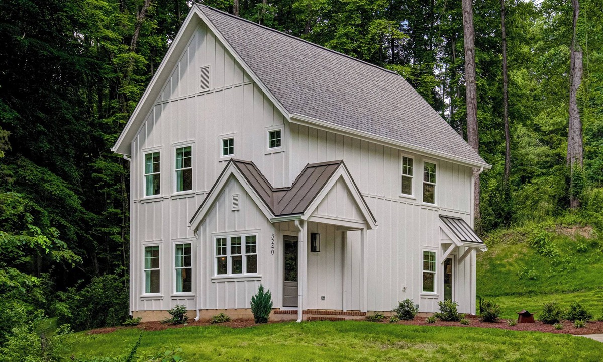 Winston - Salem House | Linda Cottage- Premium Retreat close to Wake Forest Campus w/Lvl 2 EV Charger