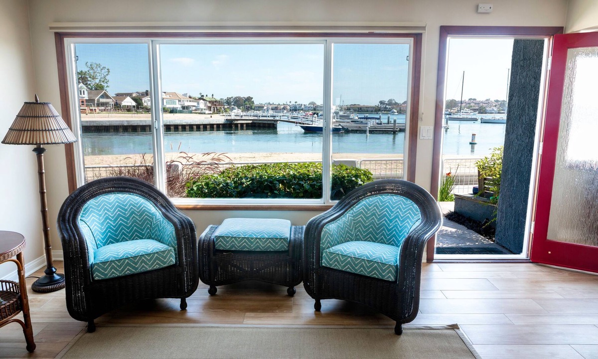 Balboa Peninsula House | Live the Beach Life -Lovely Waterfront Home in Balboa Peninsula