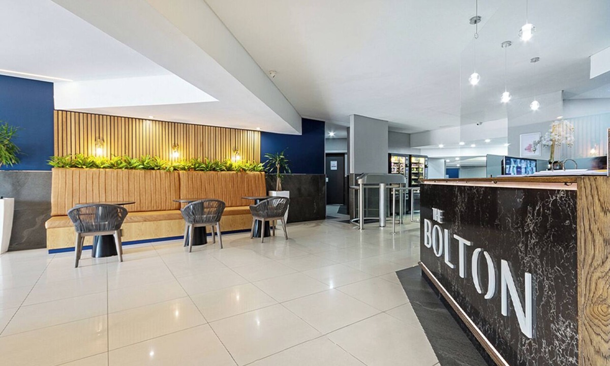 Greater Johannesburg Metropolitan Area Apartment | Lofthaus Rosebank: walk to mall, safe & central. Family friendly 2BR with WIFI