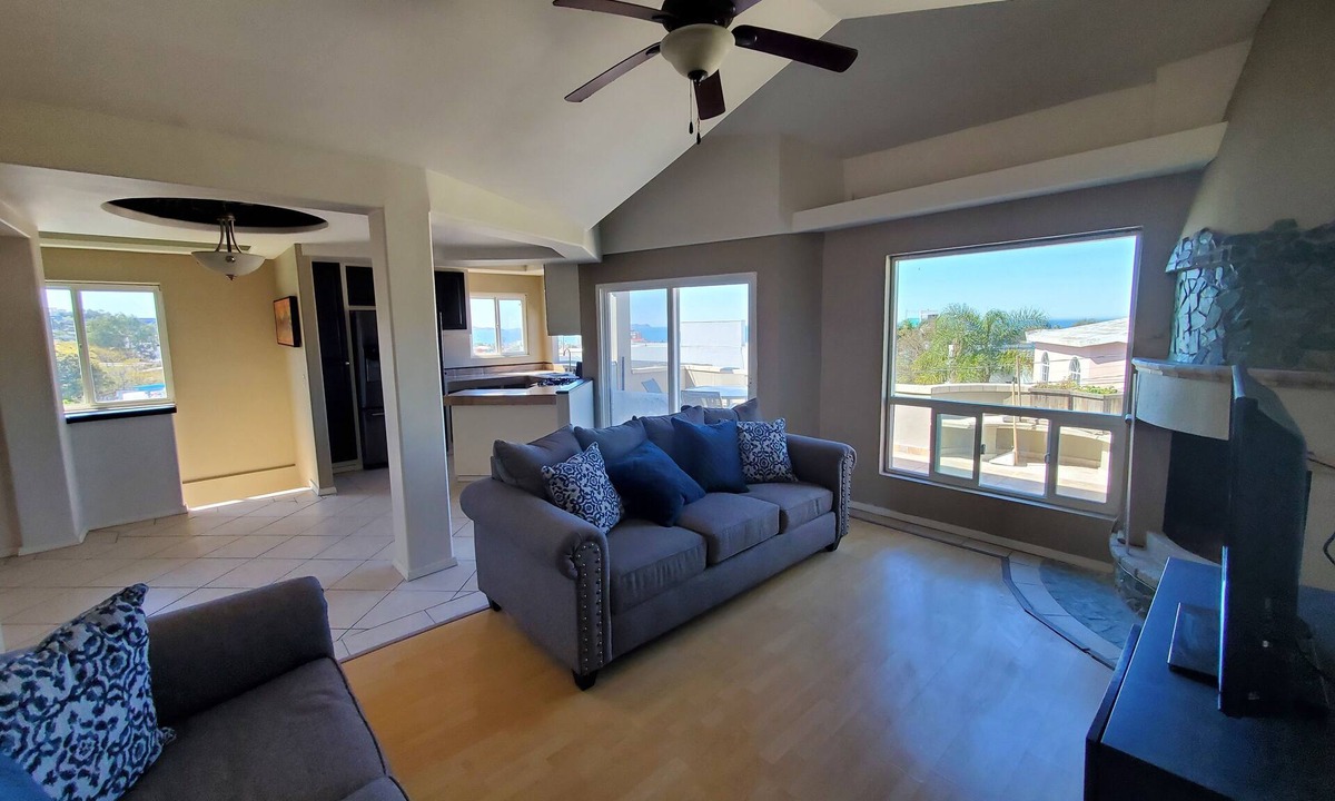 Playas de Tijuana Apartment | Lovely 2 Bdrm apartment with private terrace with grill