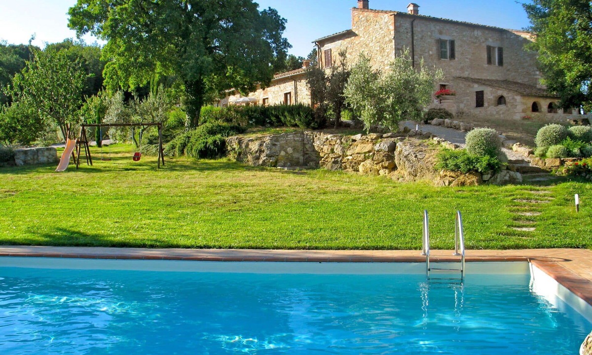 Gambassi Terme Villa | Lovely apartment in villa with WIFI, A/C, pool, TV, terrace, panoramic view, close to San Gimignano