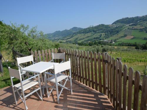 Croce House | Lovely Holiday Home in Monte Colombo on Farm