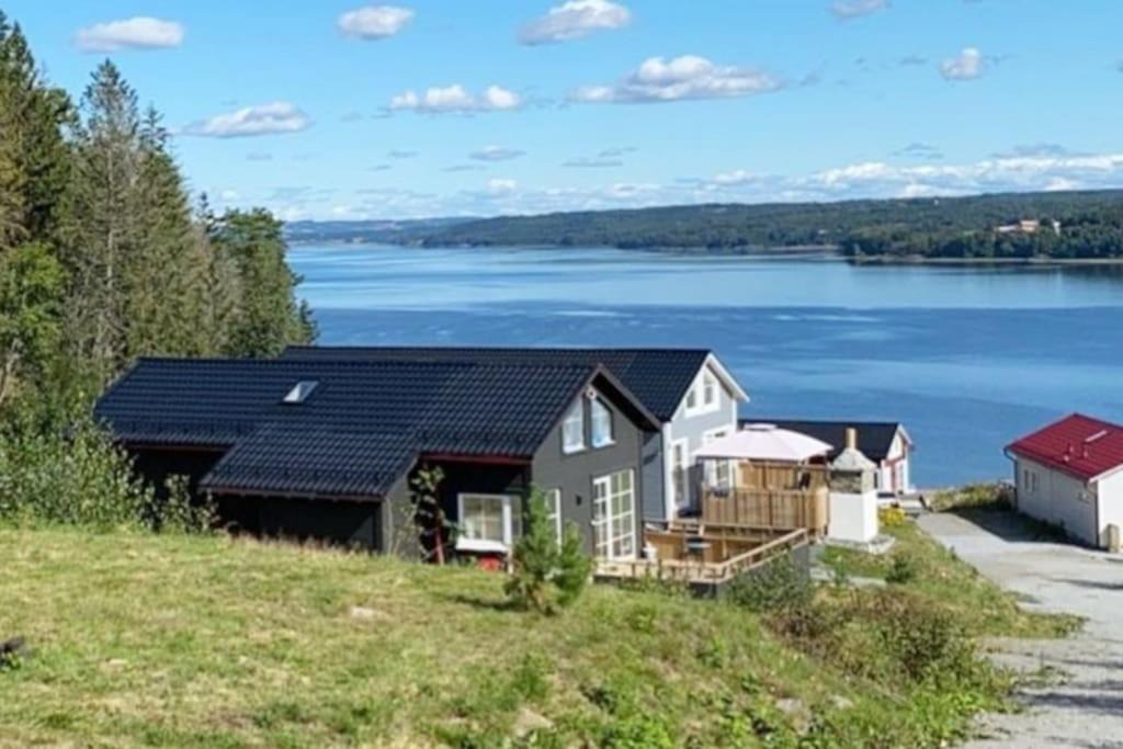Skiptvet Municipality House | Lovely home by Glomma river!